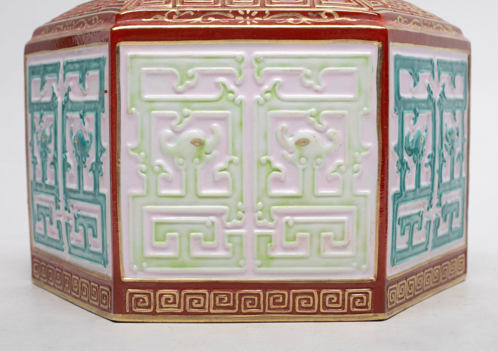 Large Chinese Export Porcelain Box - 5