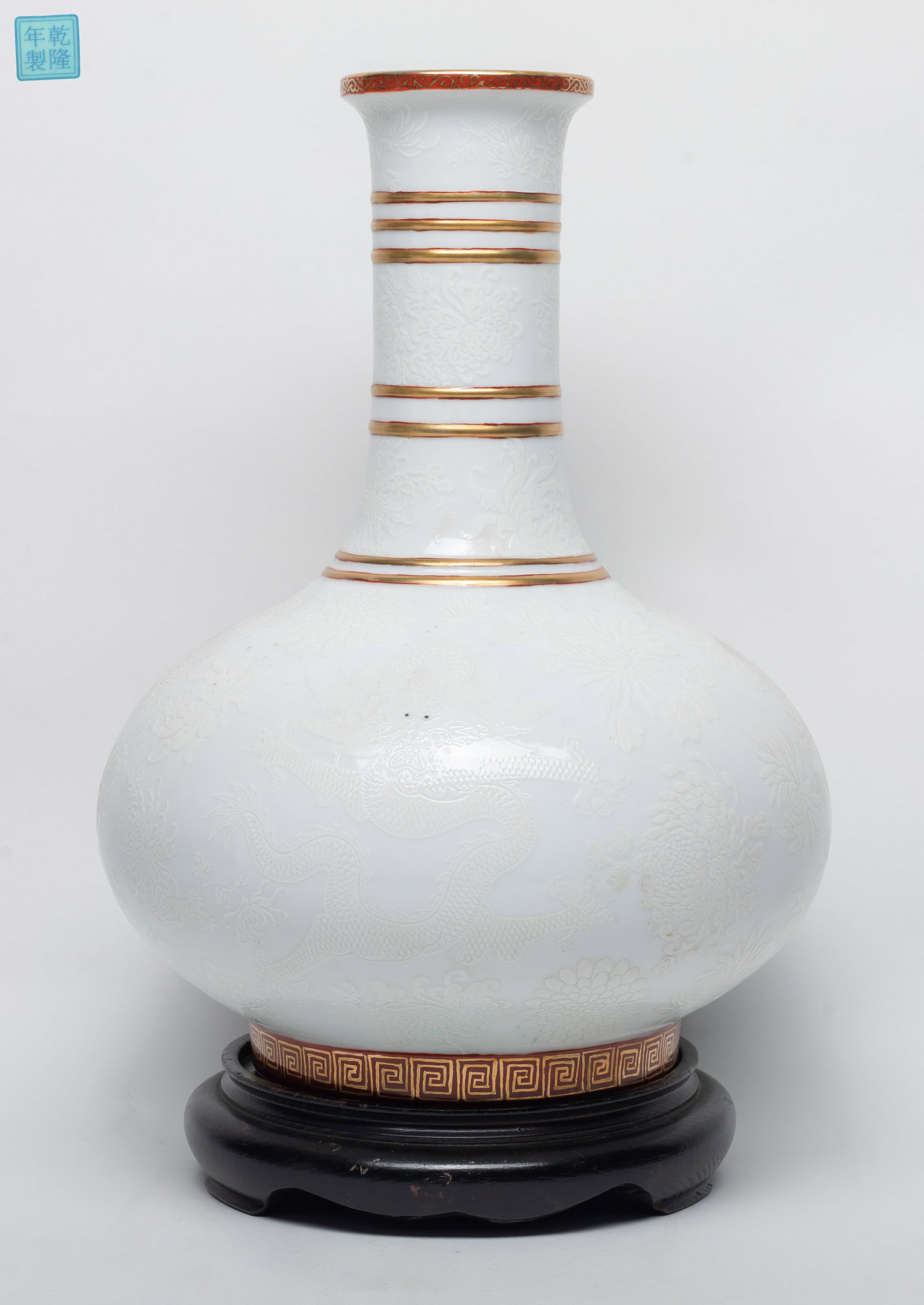 Large Chinese Export Porcelain Vase (1 of 14)