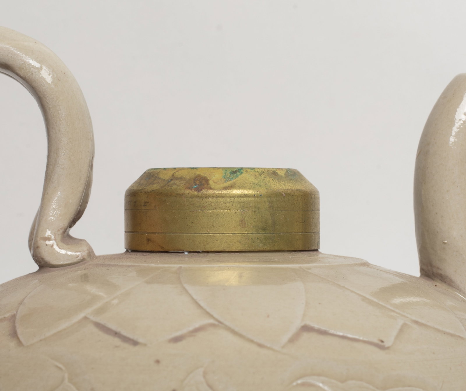 Chinese Export Ding Ware Porcelain Pot - 4