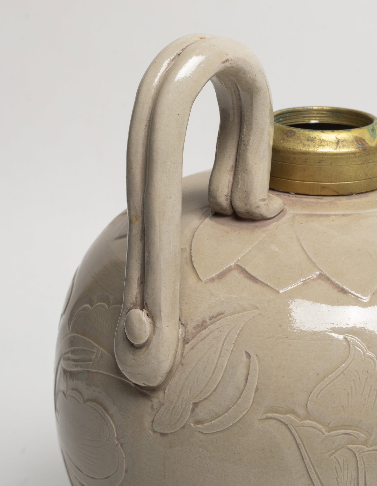 Chinese Export Ding Ware Porcelain Pot - 6
