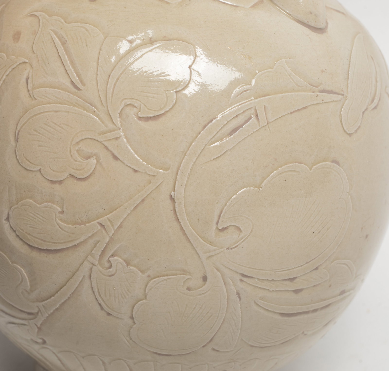 Chinese Export Ding Ware Porcelain Pot - 9