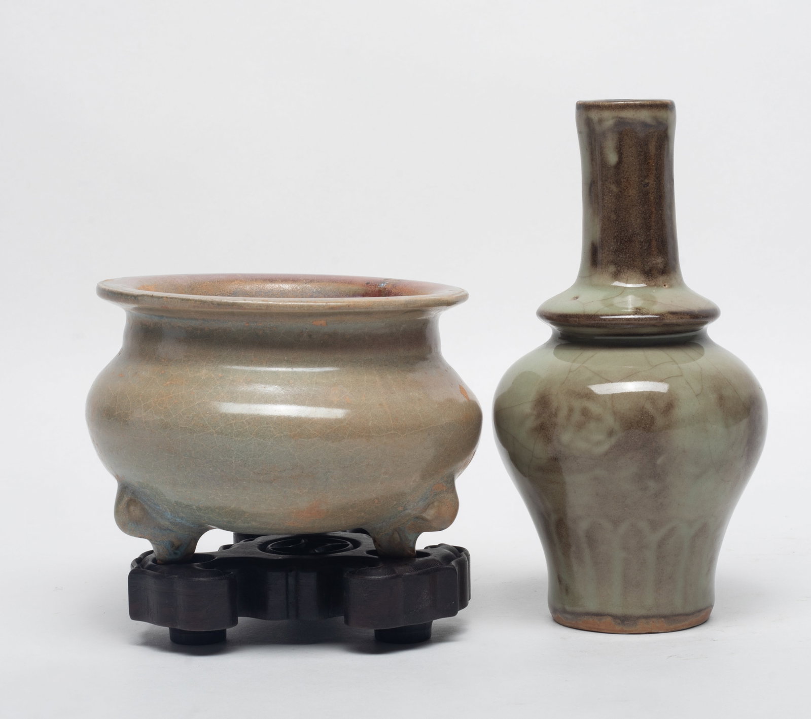 Estate Two Chinese Porcelain Vase, Censer (1 of 17)