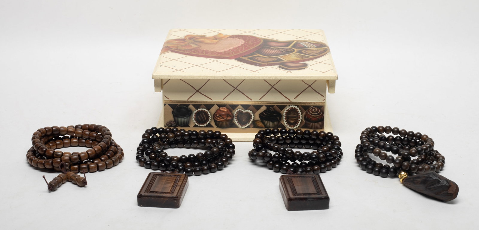 Set Chinese Export Wood Necklaces: Set of four Chinese wood bead necklaces, with box. Approx. 33 inch L (longest necklace).