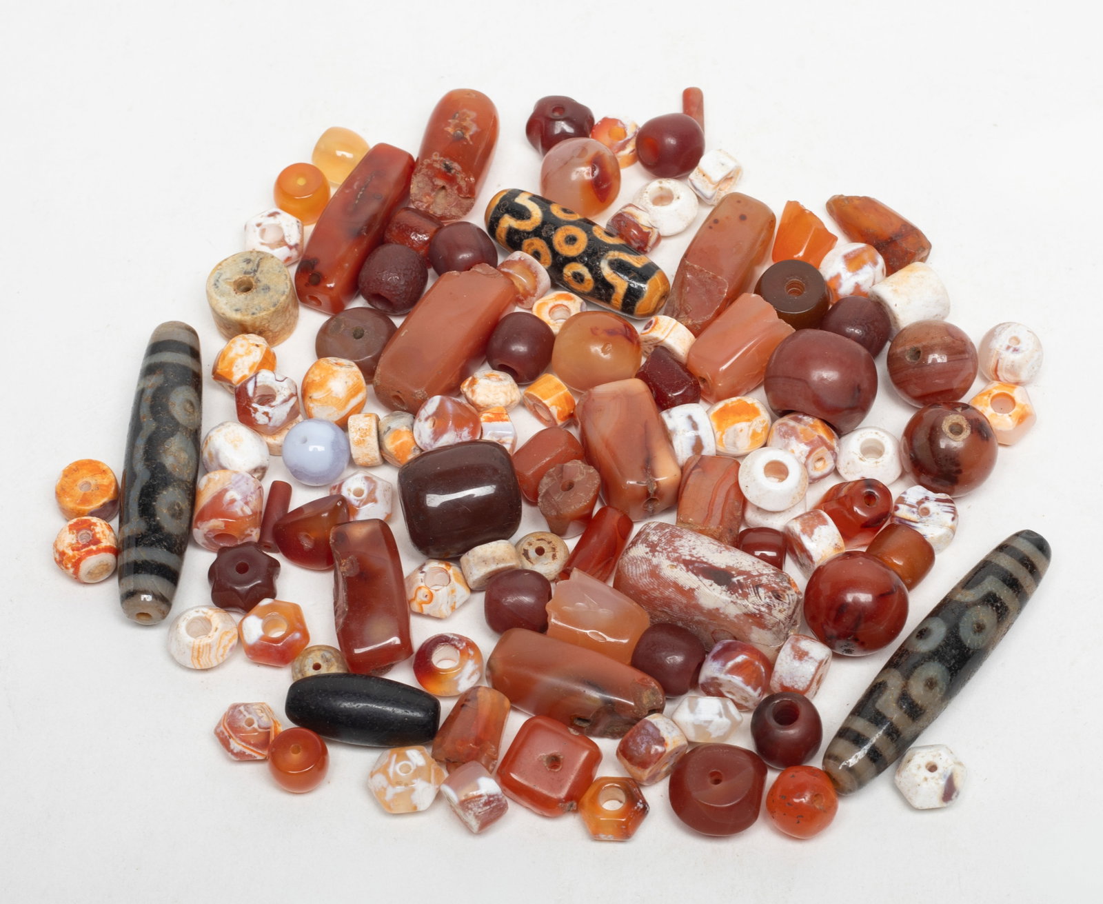 Estate Set Chinese Cameo Agate Beads: Large set of Chinese cameo agate beads. Size varies.