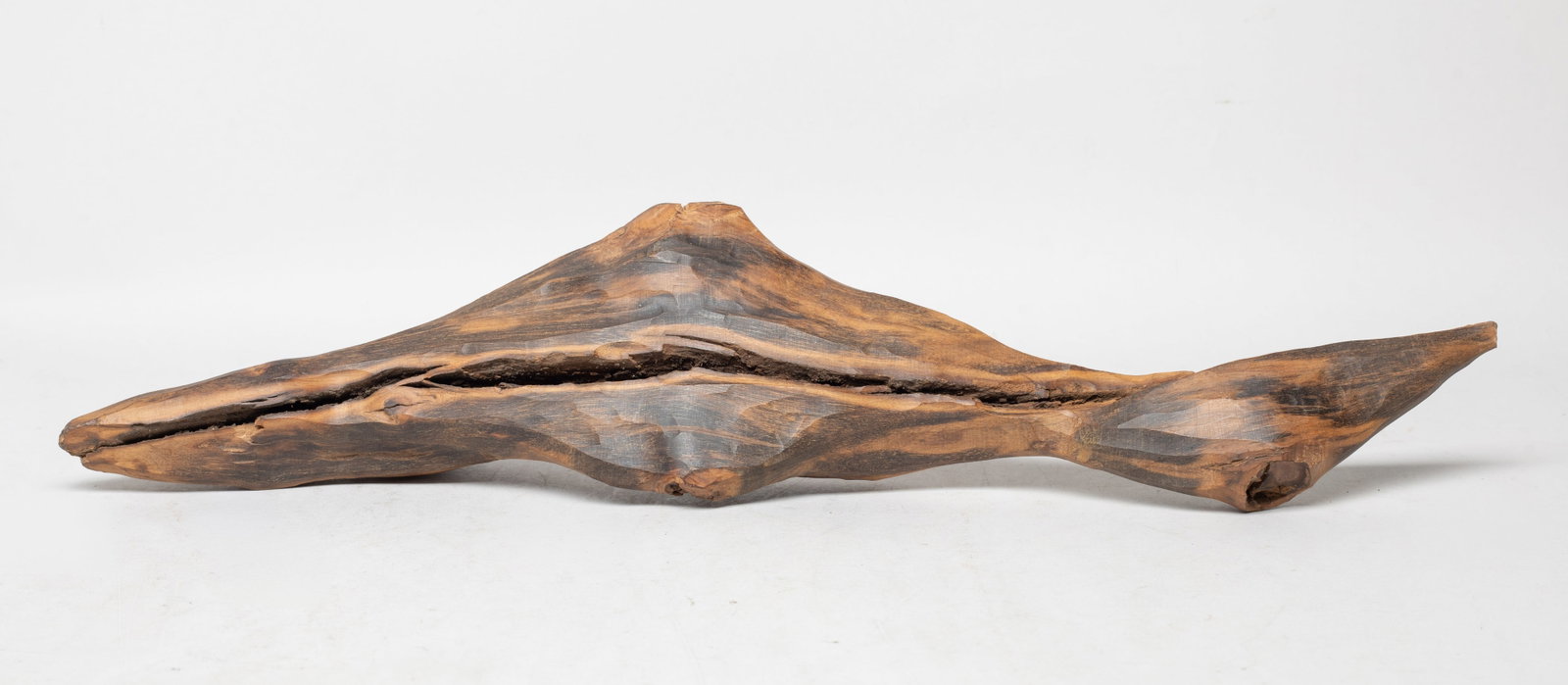 Large Chinese Export Agarwood Piece: Large Chinese agarwood piece. Approx. 580 gram, 16.7*3.7*1.7 inch.