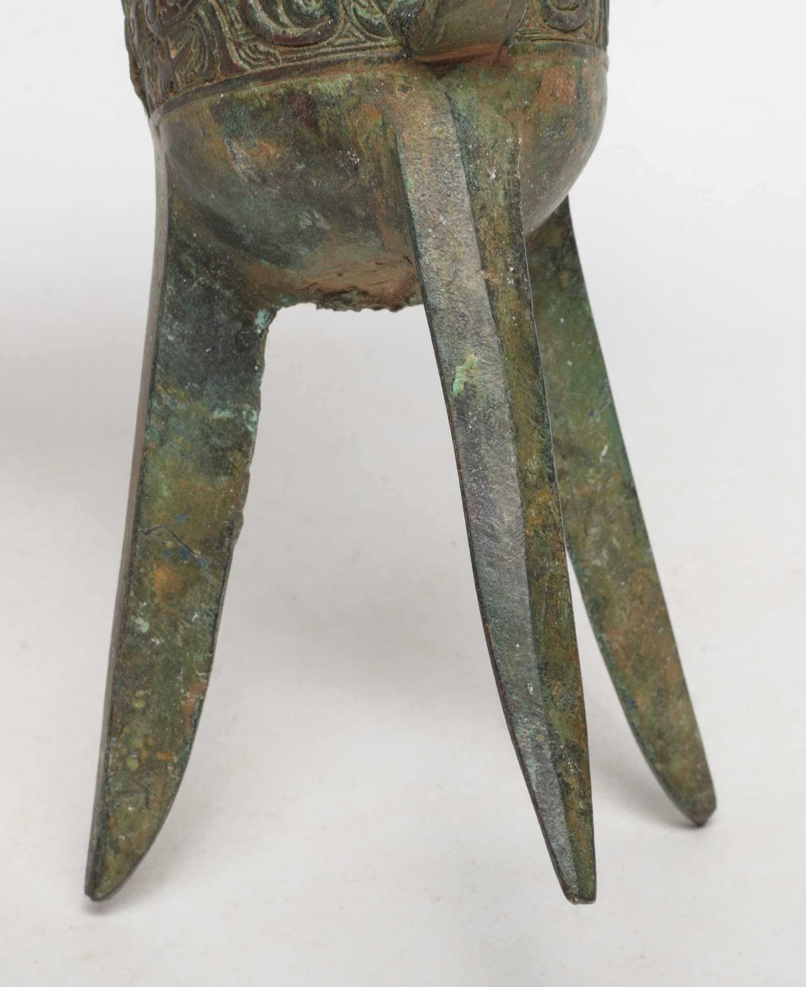 Two Chinese Export Bronze Cups - 10