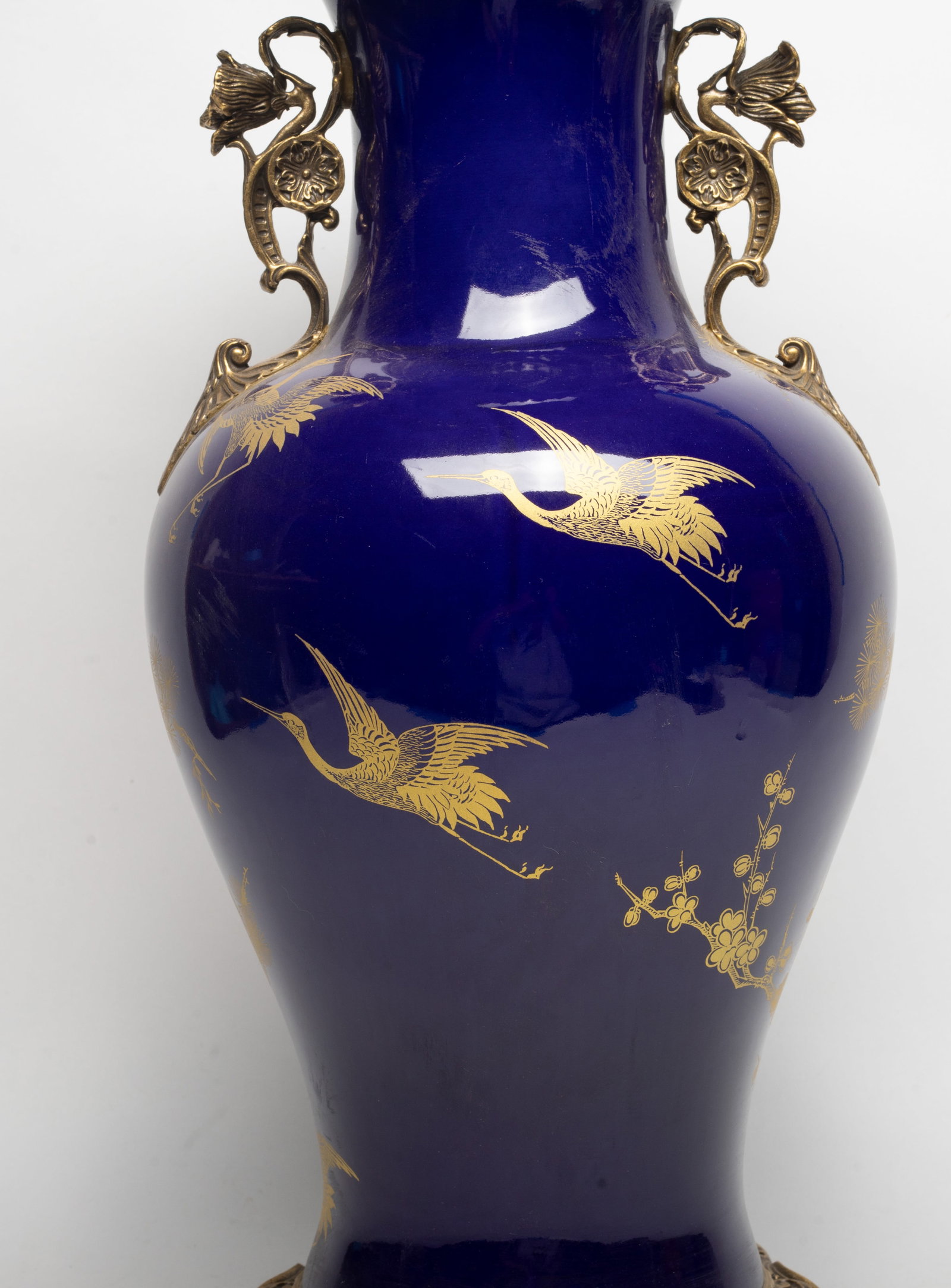 Tall Chinese Export Porcelain Vase - 10