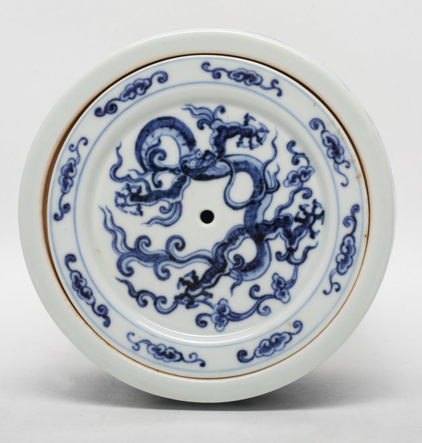 Chinese Export Porcelain Jar - 4