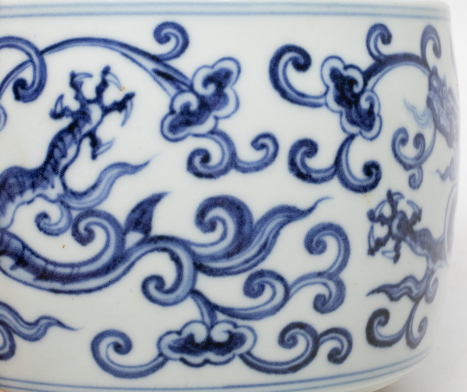 Chinese Export Porcelain Jar - 8
