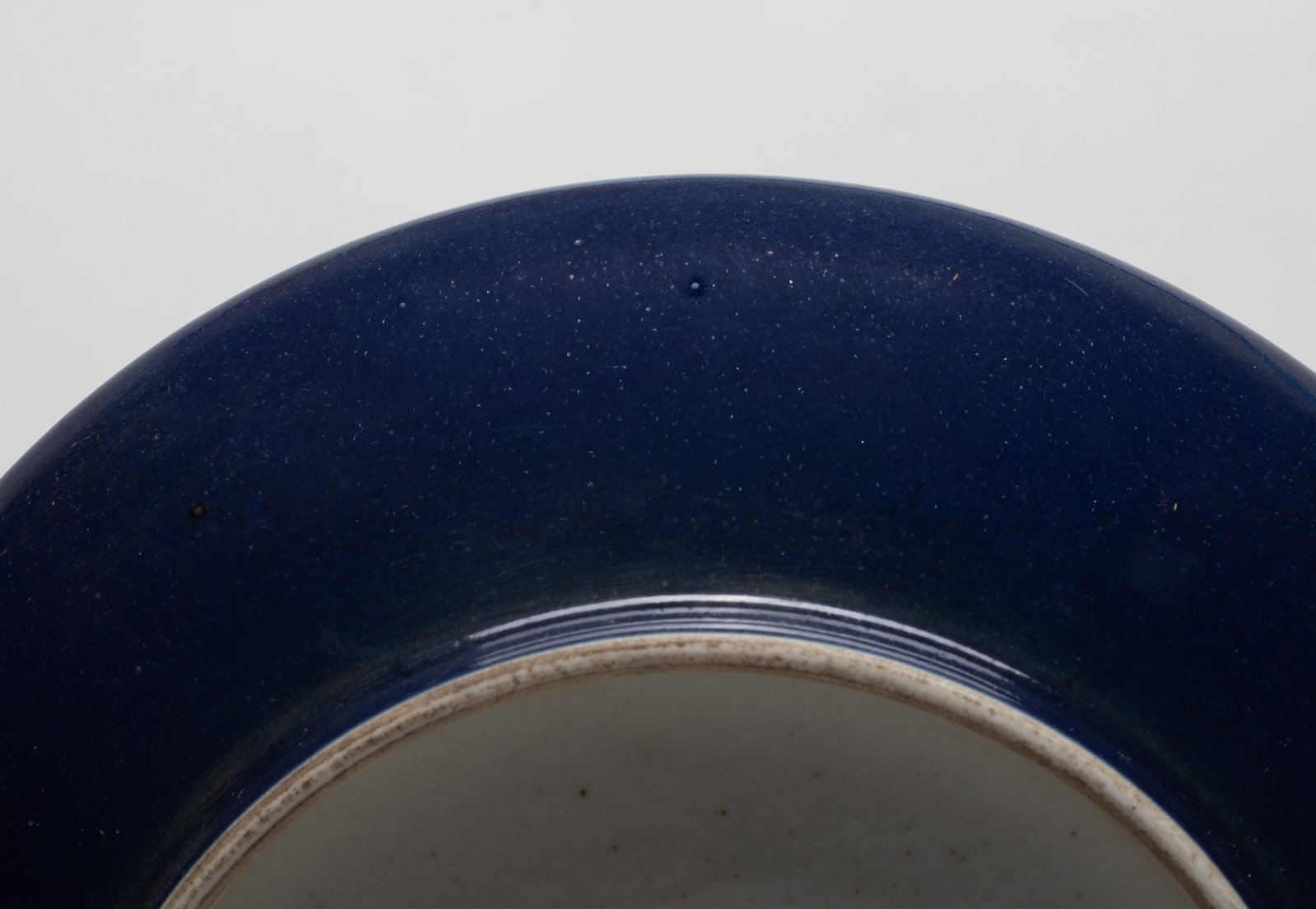 Two Chinese Export Porcelain Plates - 8