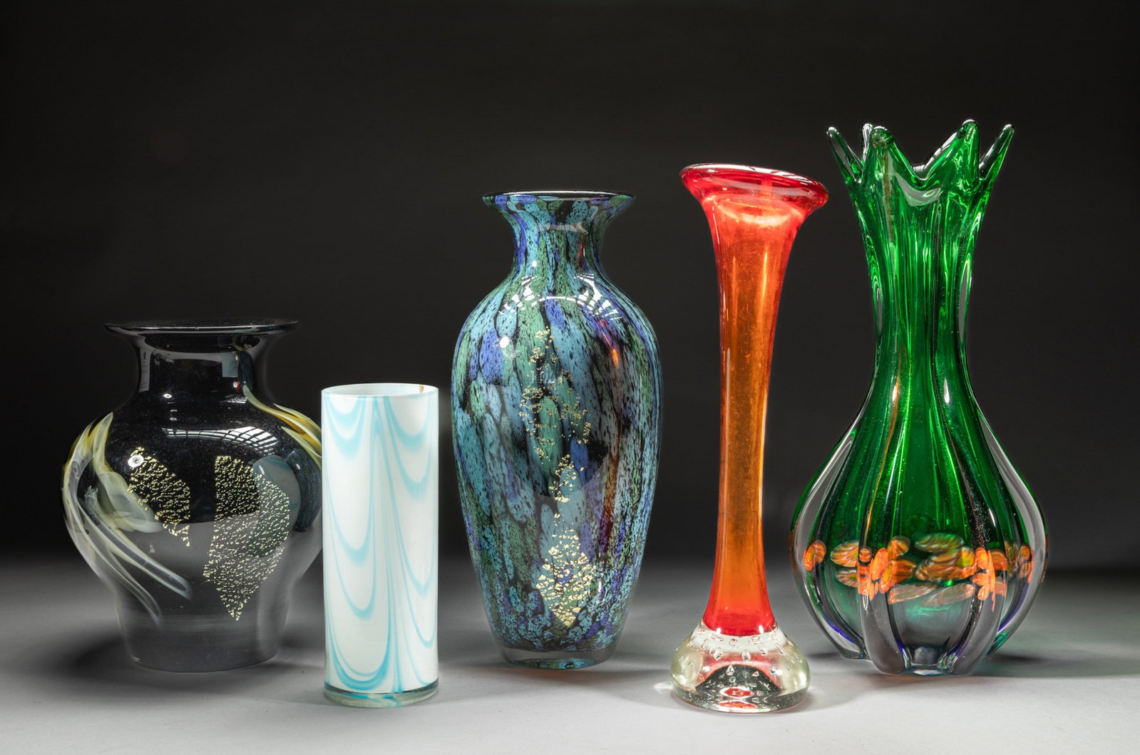 Set Vintage Studio Art Hand Thrown Glass Vases (1 of 15)
