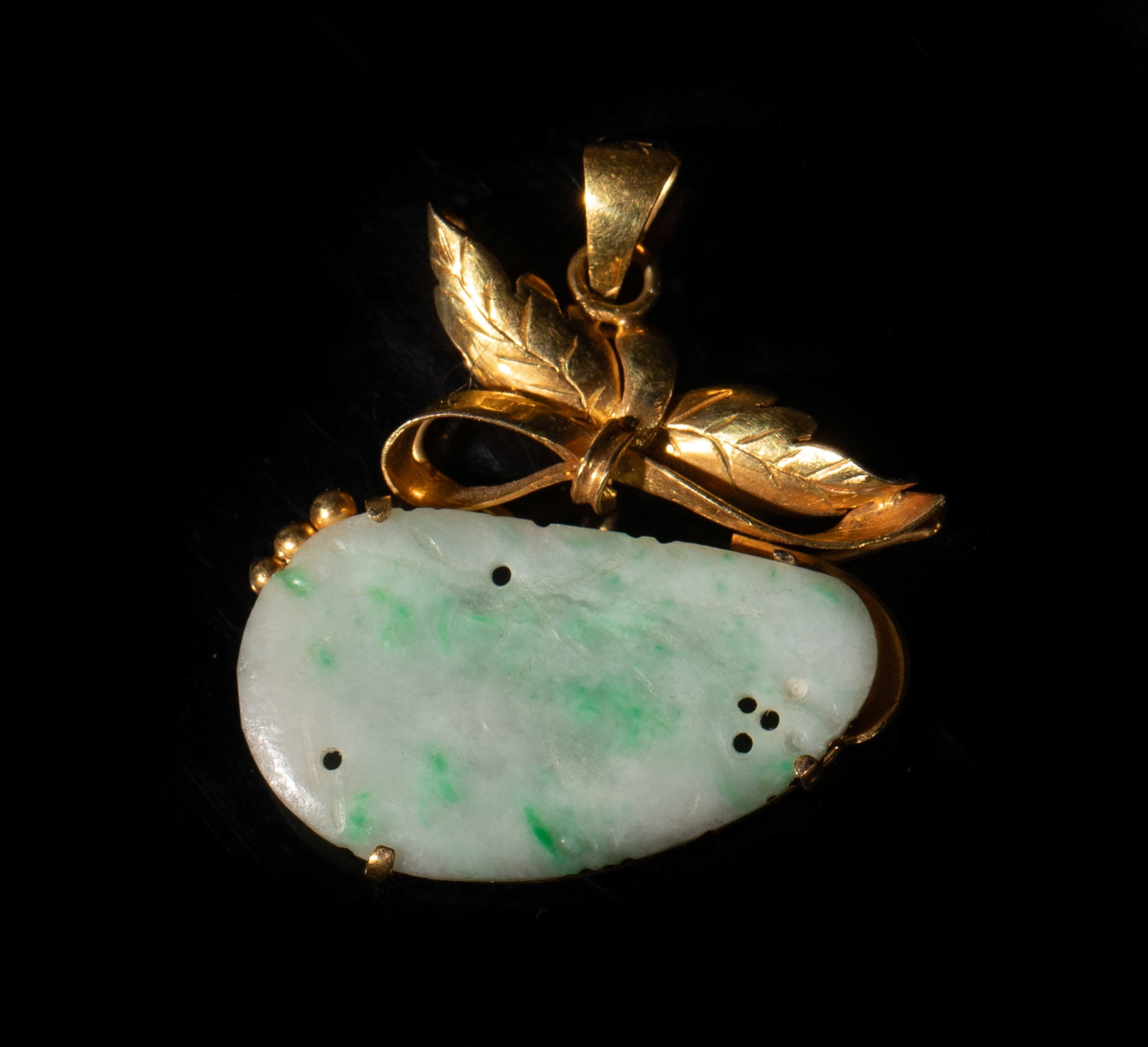 Heavy Chinese Gold, Jade Jadeite Pendant: Chinese jade jadeite pendant incised with flower, the gold bail marked 14K. Approx. 3.4 gram, 1.1*1.05 inch.