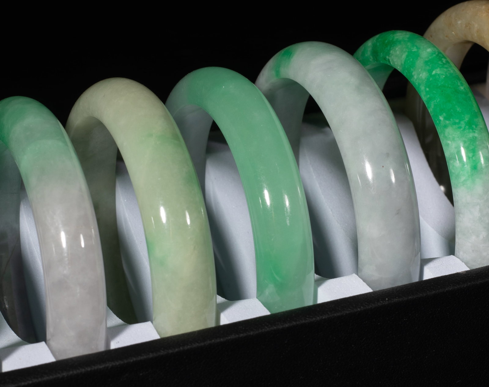 Set Vintage Chinese Export Bangles - 11