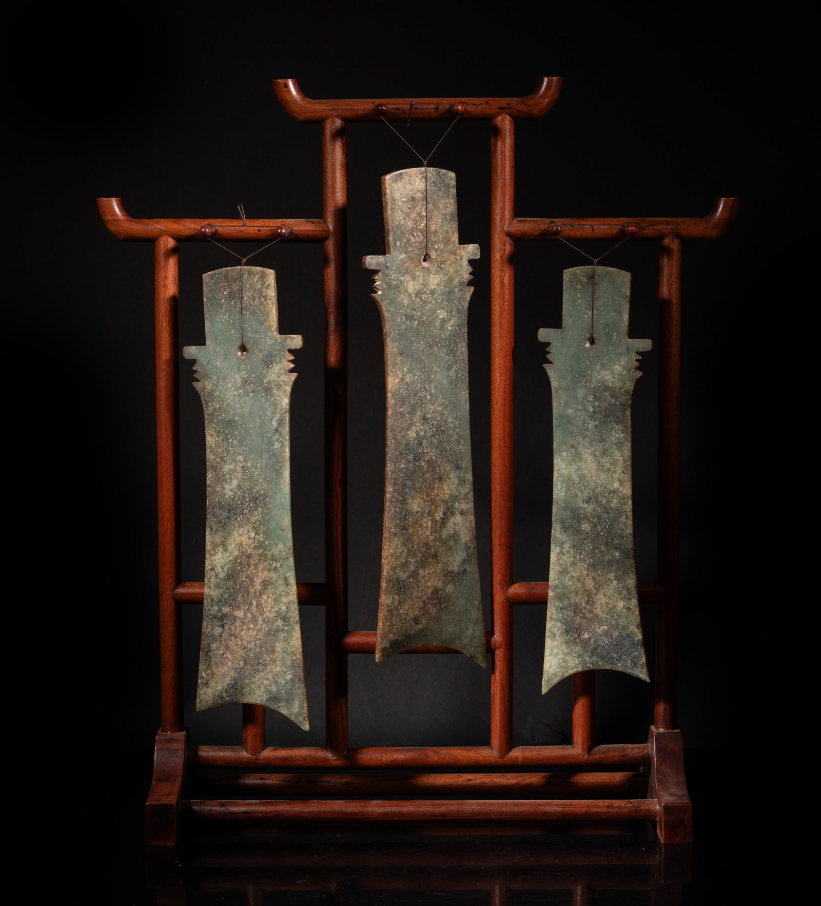 Rare Chinese Jade Carved Axes w/ Wood Stand: Rare Chinese jade carved axes, hanging with a wood stand. 2.7*10.1 inch (largest jade axe),13.6*10.1 inch wood stand.