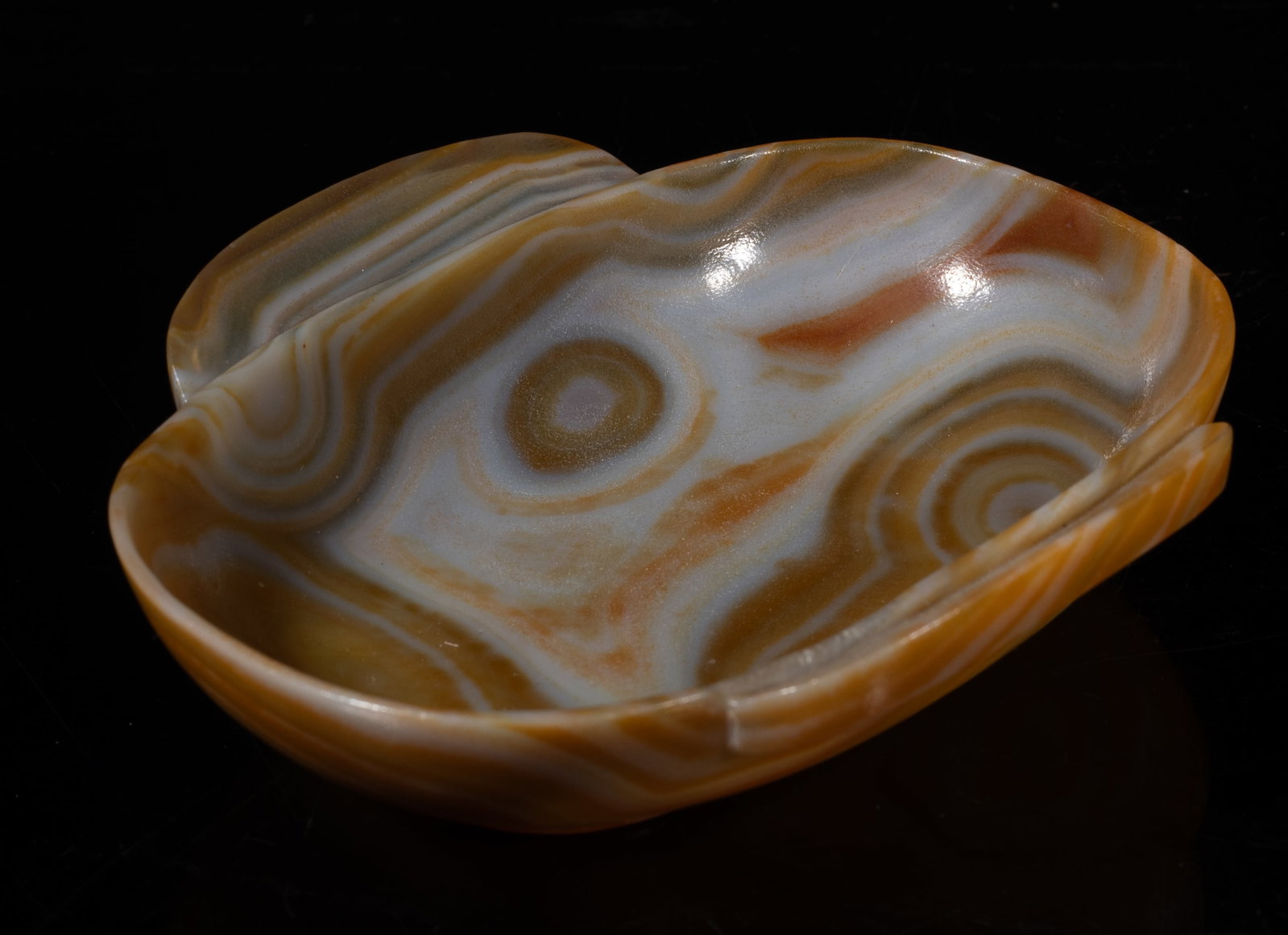 Estate Chinese Cameo Agate Boat Cup (1 of 12)