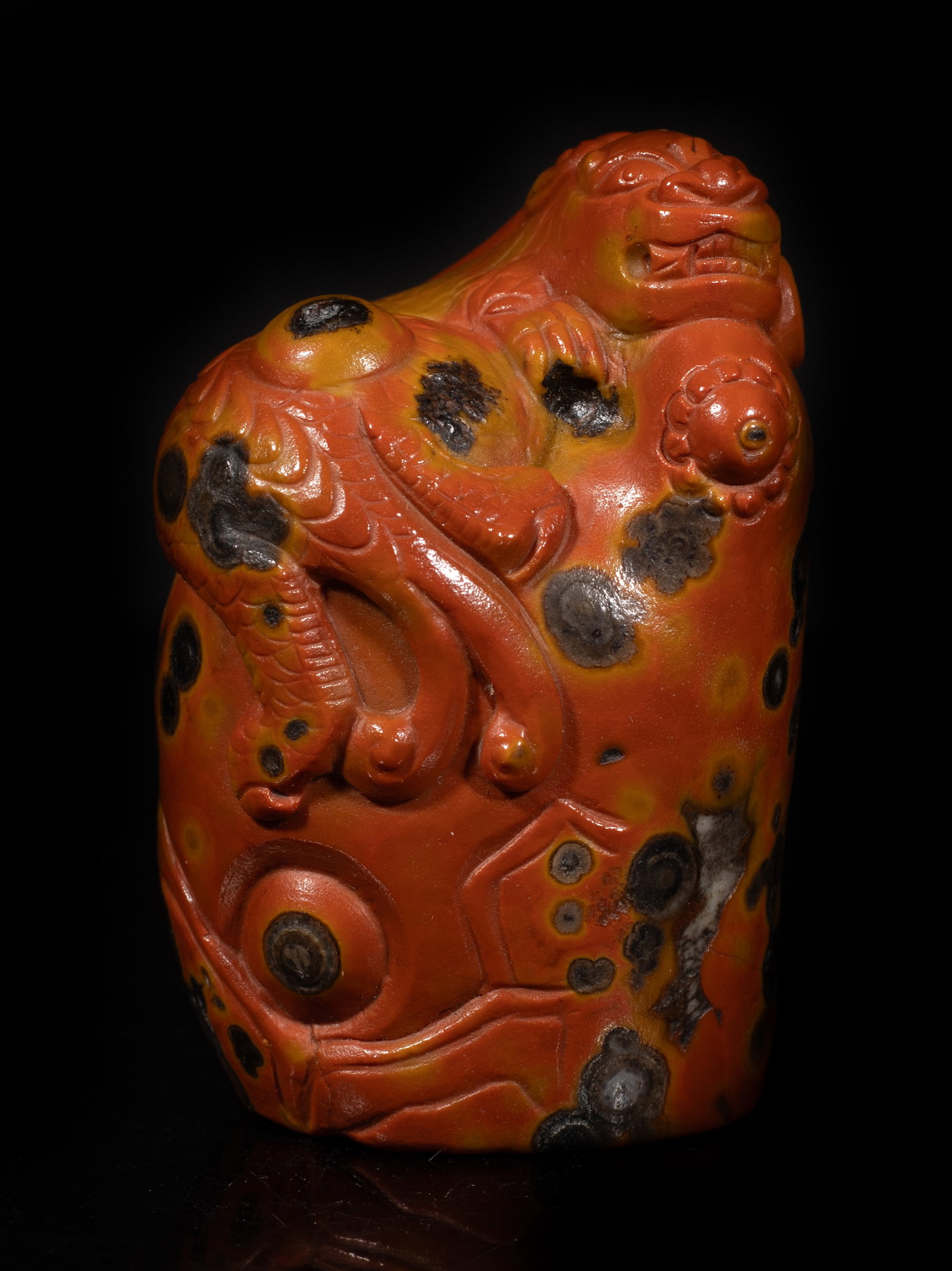 Chinese Namhong Cameo Agate Beast Sculpture (1 of 12)