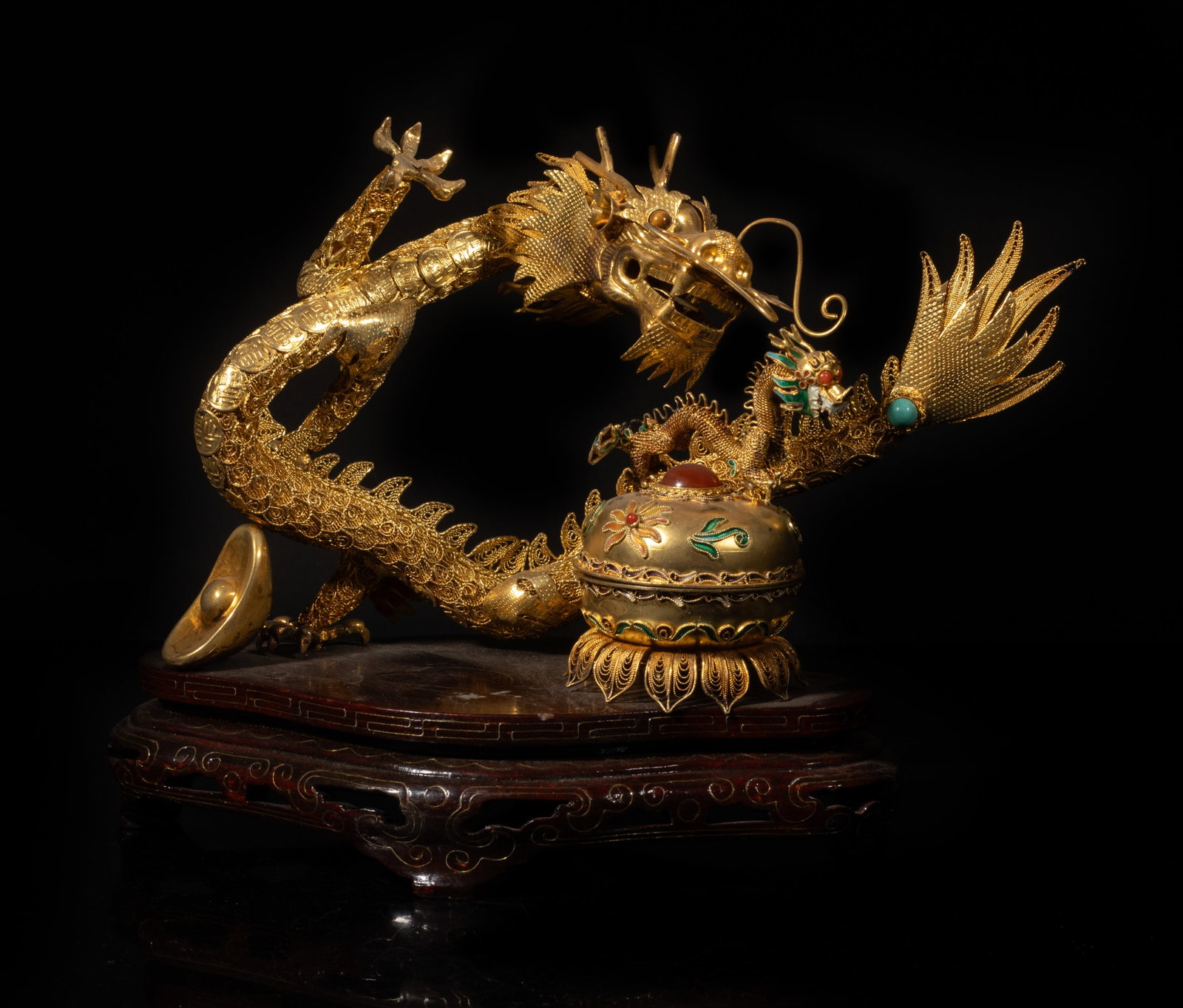 1950-70s Chinese Gold on Sterling Silver Sculpture: Chinese gold on sterling silver sculpture, molded as a large sinuous dragon, and a young dragon on a censer, with wood base. Approx. 9*6.5*4 inch (w/ base).