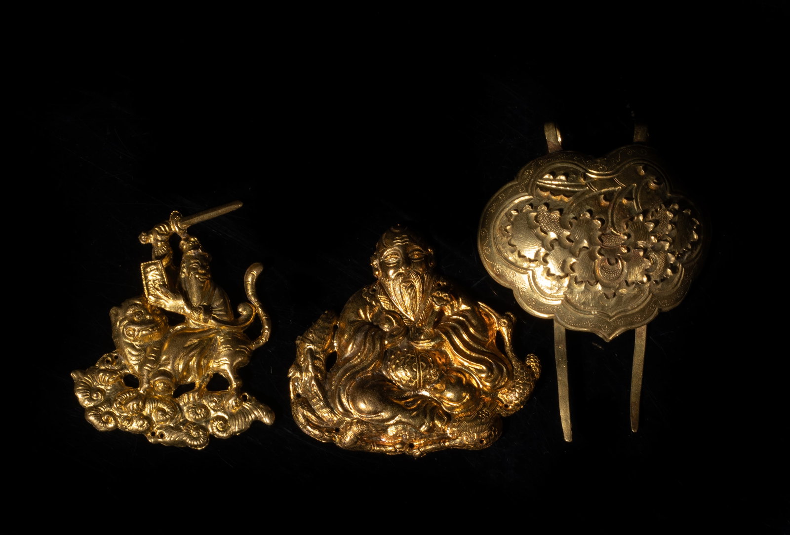 Set Chinese Gold Plated Pins, Plaques (1 of 12)