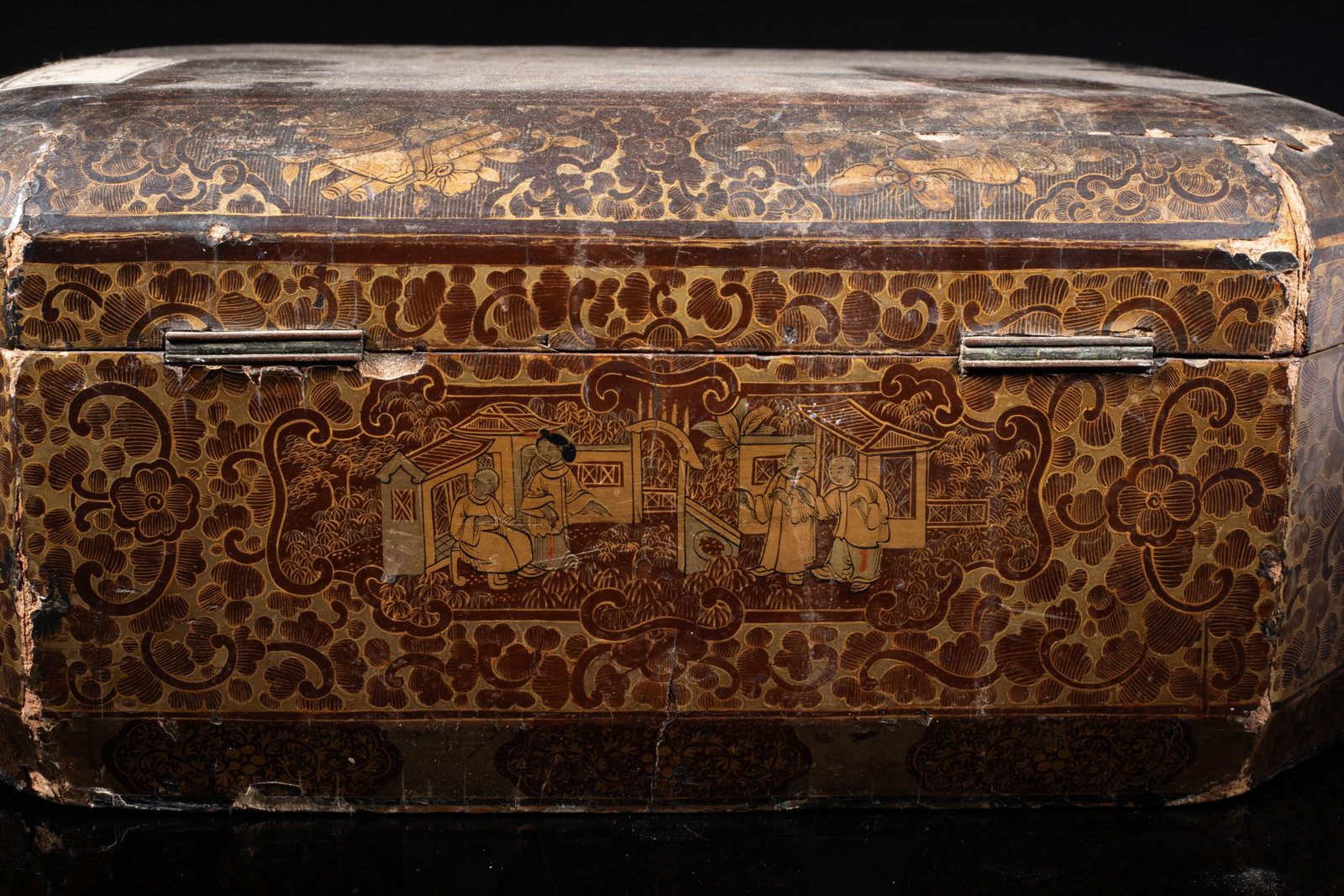 Large Chinese Export Lacquer Box - 6