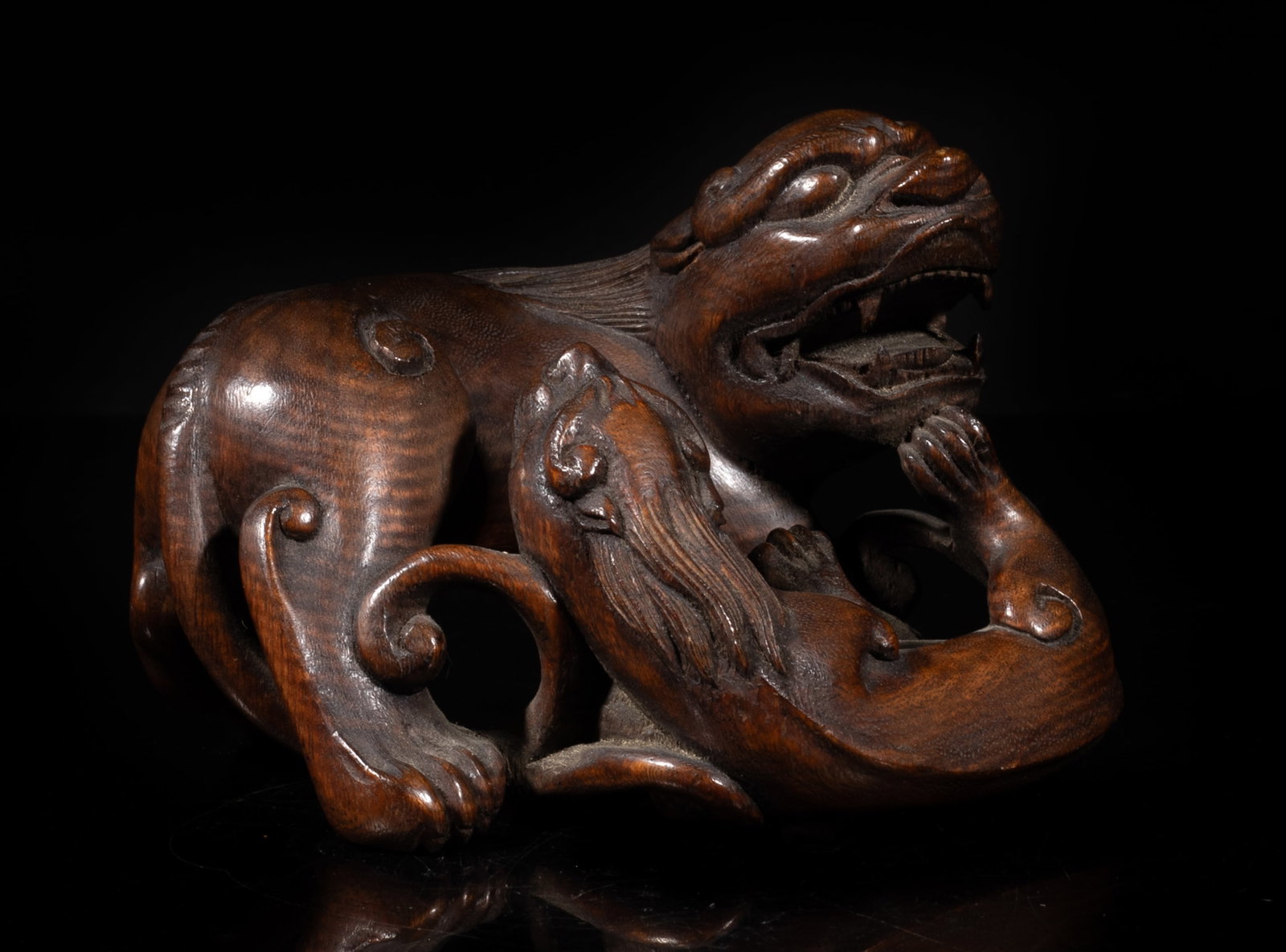 Chinese Bark of Agarwood Beast Sculpture (1 of 12)