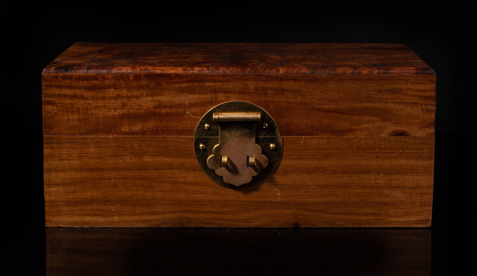 Rare Vtg. Chinese Huanghuali Wood Box, 1982: Vintage Chinese Huanghuali wood box. Approx. 8.6*5*3.6 inch. The Estate of the Thomas & Anna. Fung. Huntington Beach, CA, 2016.