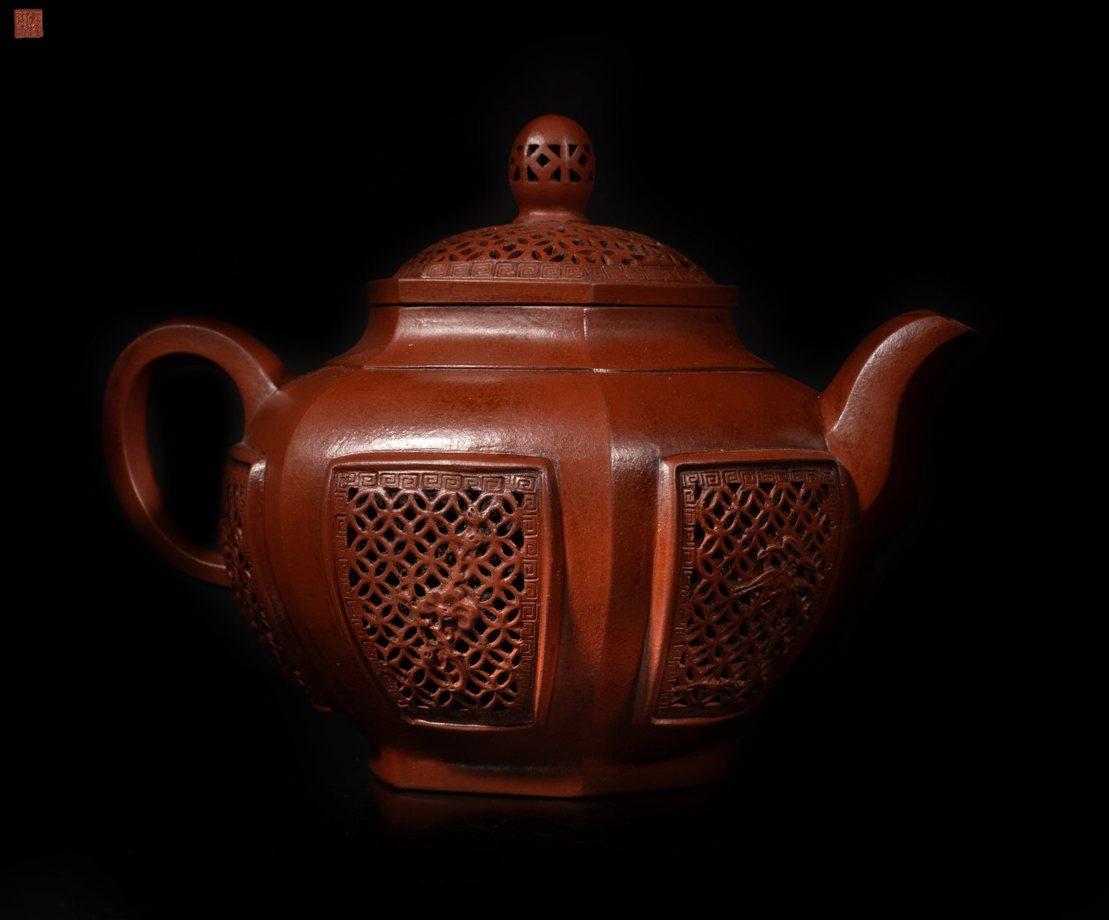 Chinese Export Yixing Zisha Tea Pot (1 of 12)