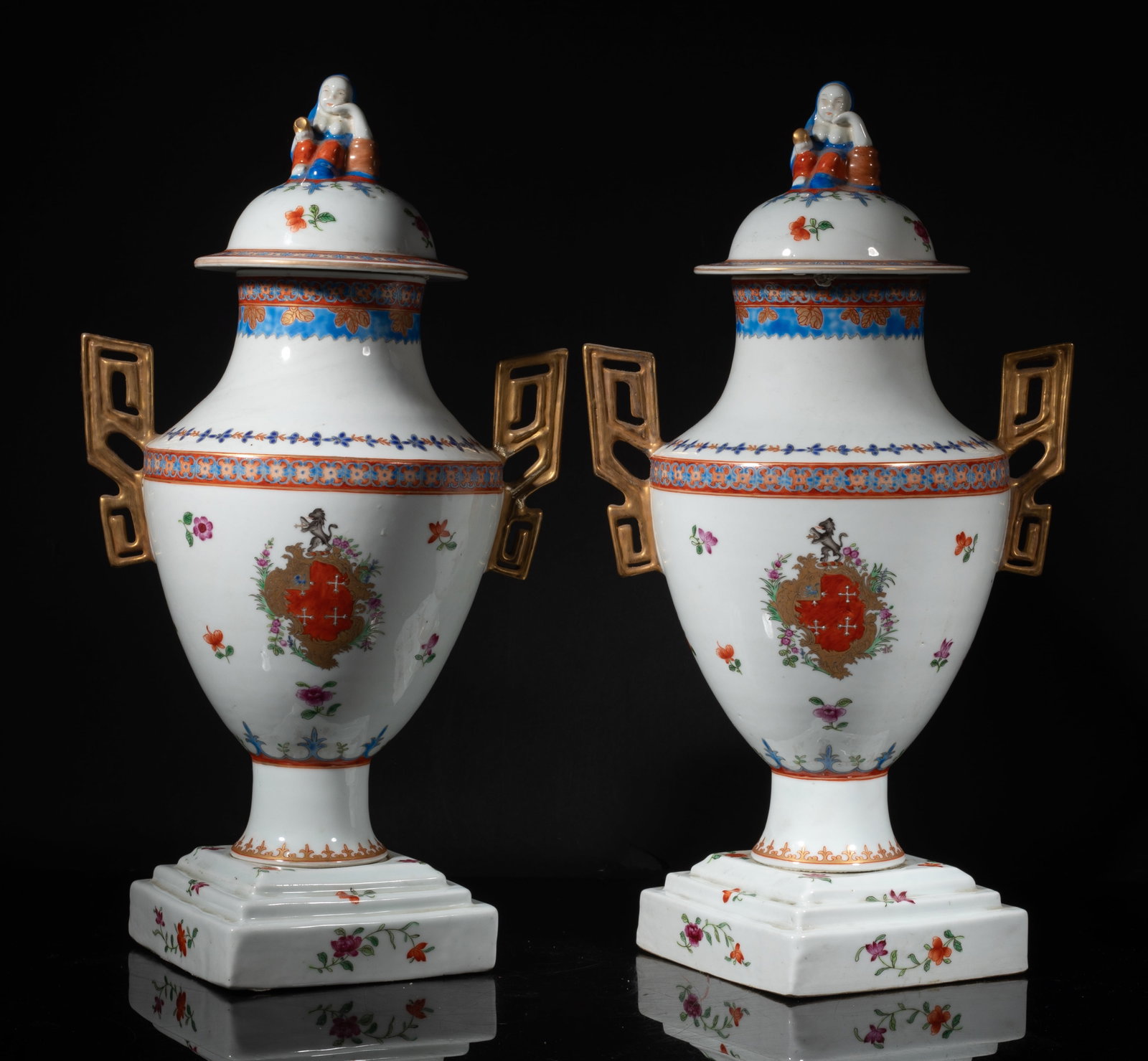Two 18th Chinese Export Porcelain Vases (1 of 10)