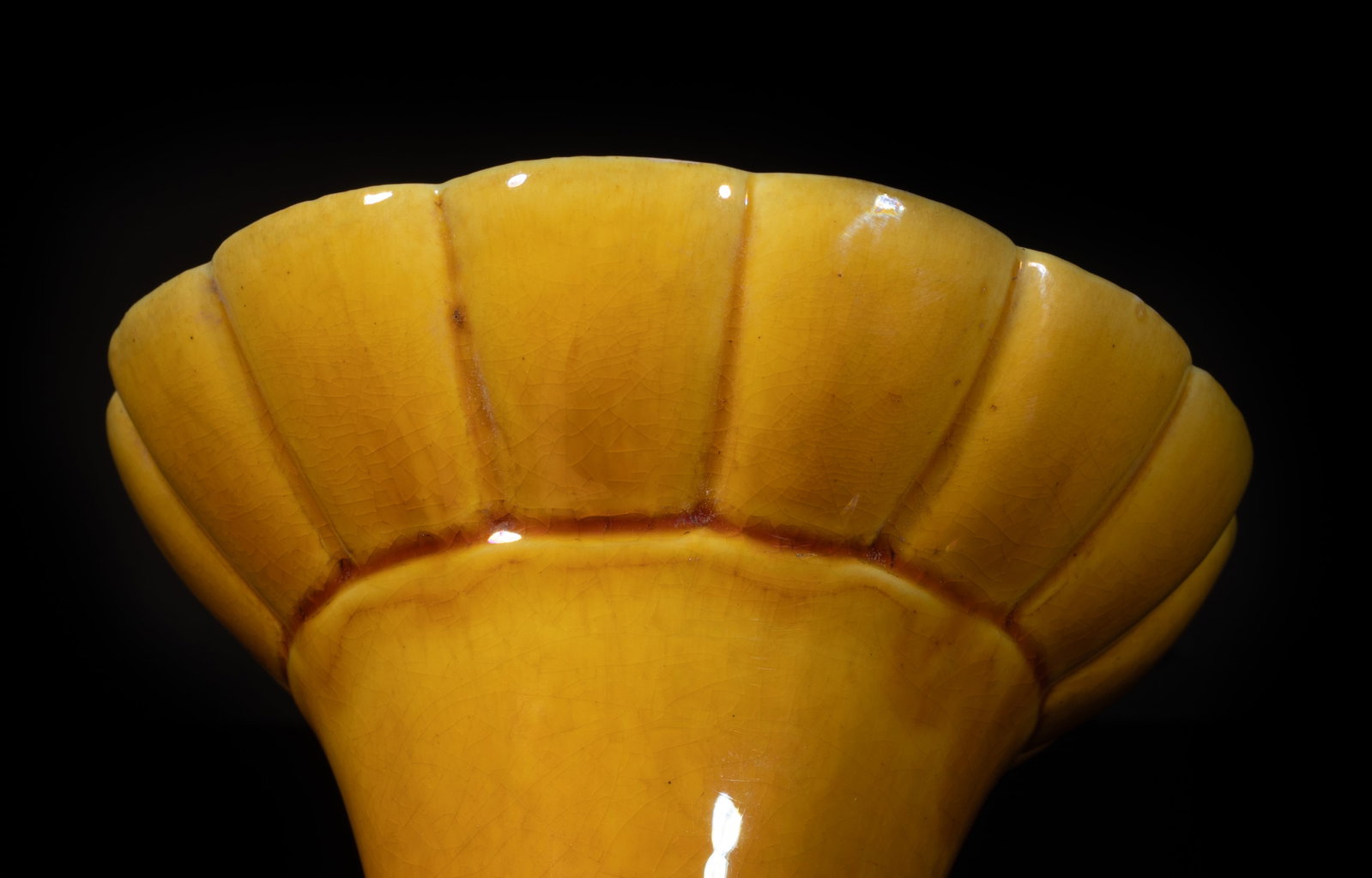 Chinese Export Porcelain Libation Cup - 8