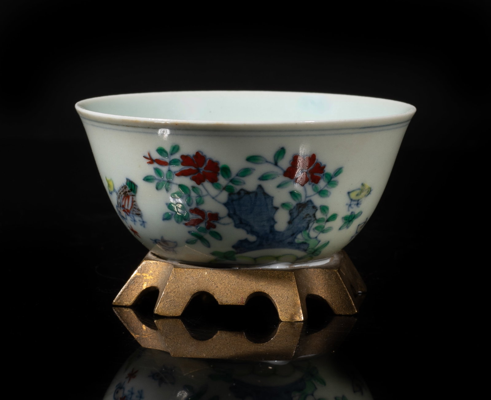 Chinese Export Porcelain Cup w/ Base (1 of 8)