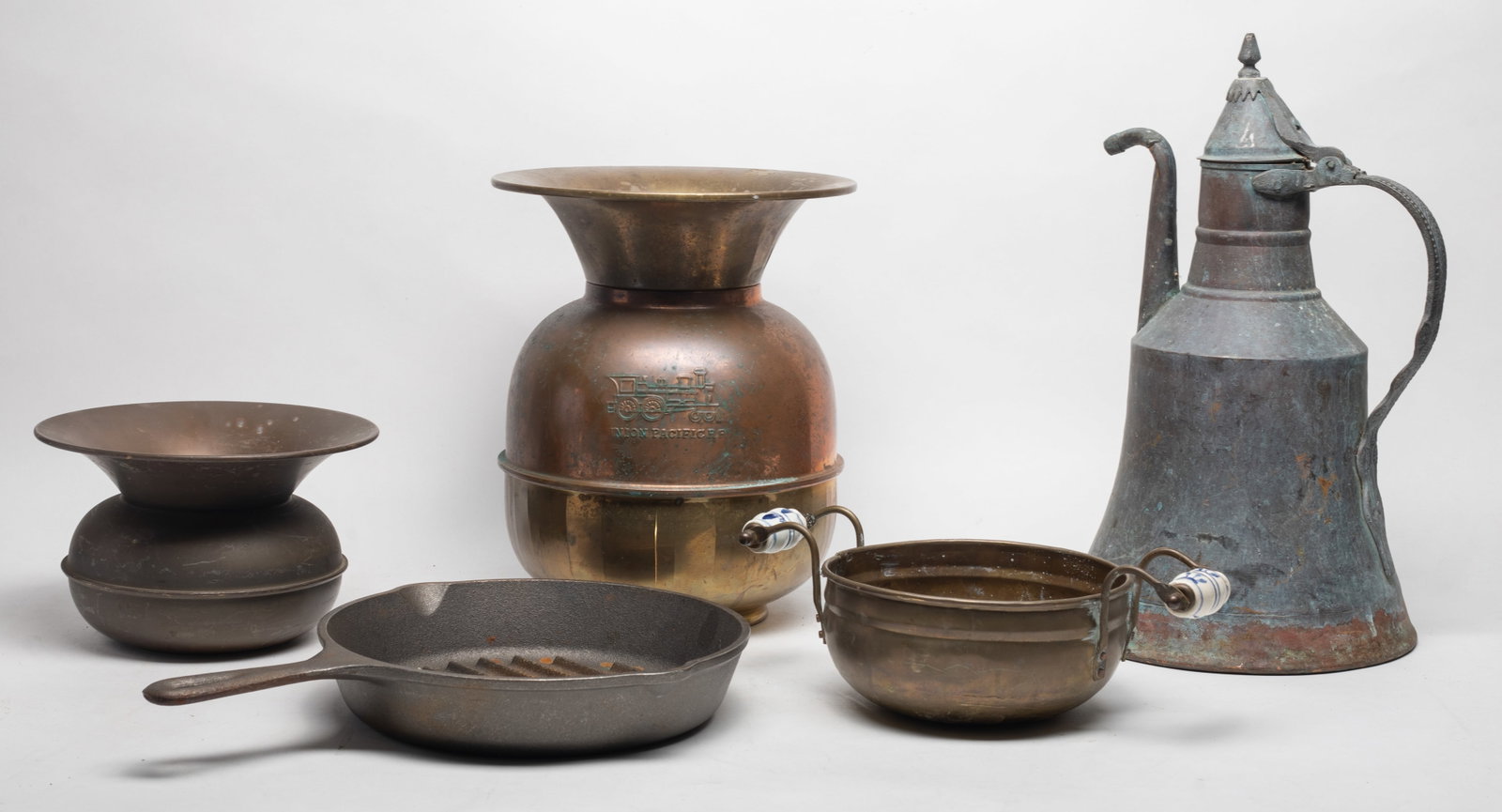 Set Vintage Brass, Metal Pots, Garden Decors (1 of 10)