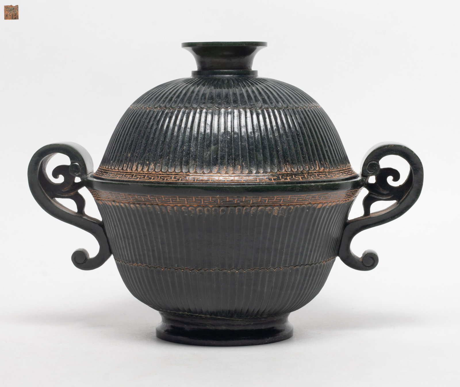 Estate Chinese Spinach Jade Covered Bowl: Large Chinese spinach jade covered bowl, incised seal mark to underside. Approx. 8.8*6.6*6.5 inch.
