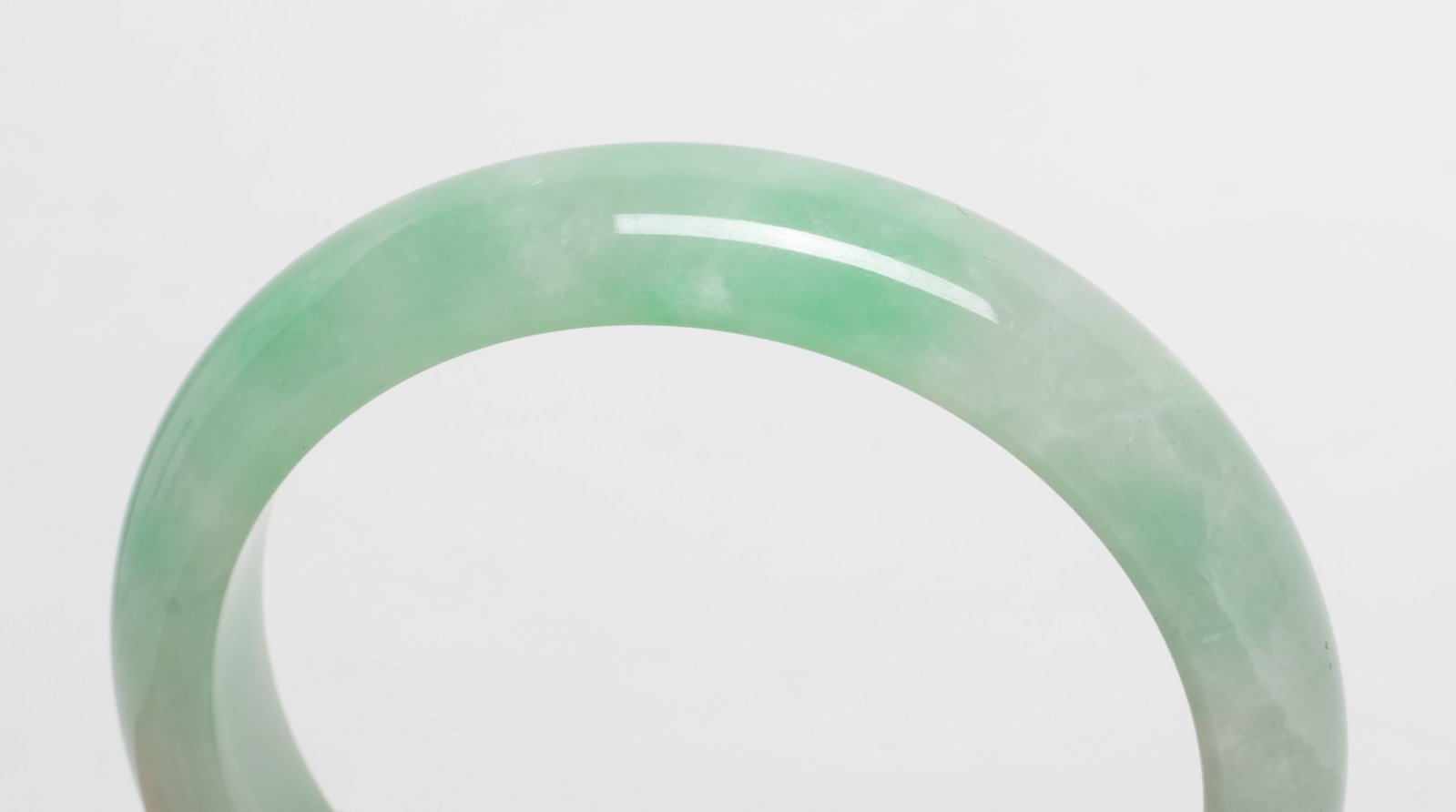 Two Chinese Export Jade Bangles - 3