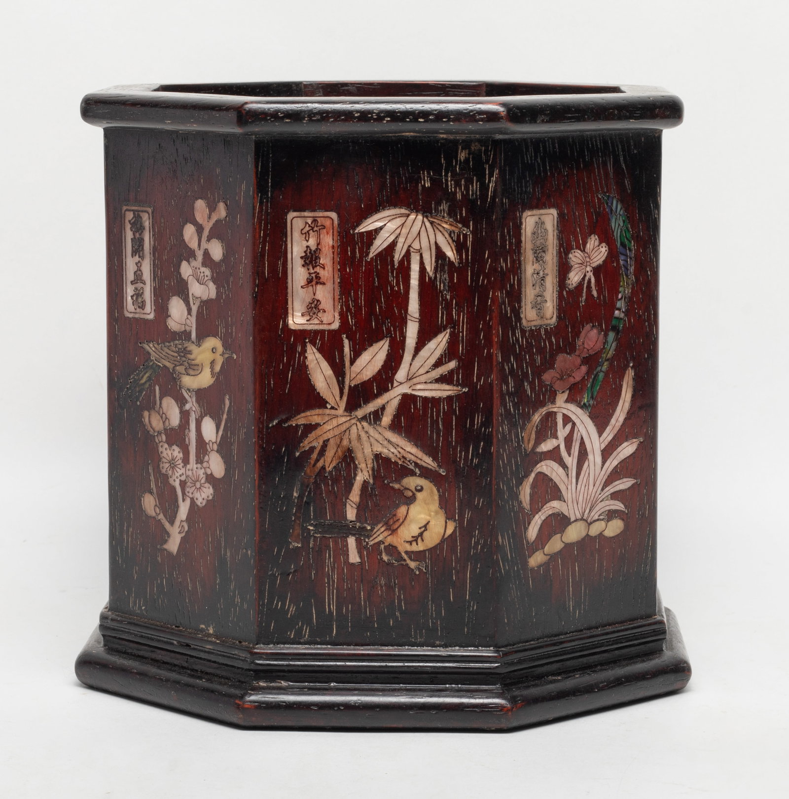 Large Chinese Hard Wood Brush Pot Inlaid MOP: Chinese hard wood brush pot inlaid with mother-of-pearl and carved with traditional patterns. Approx. 7.6*7.1 inch.