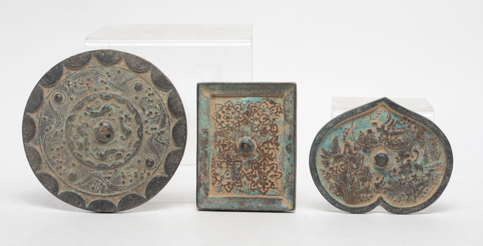 Set Chinese Bronze Mirrors (1 of 9)