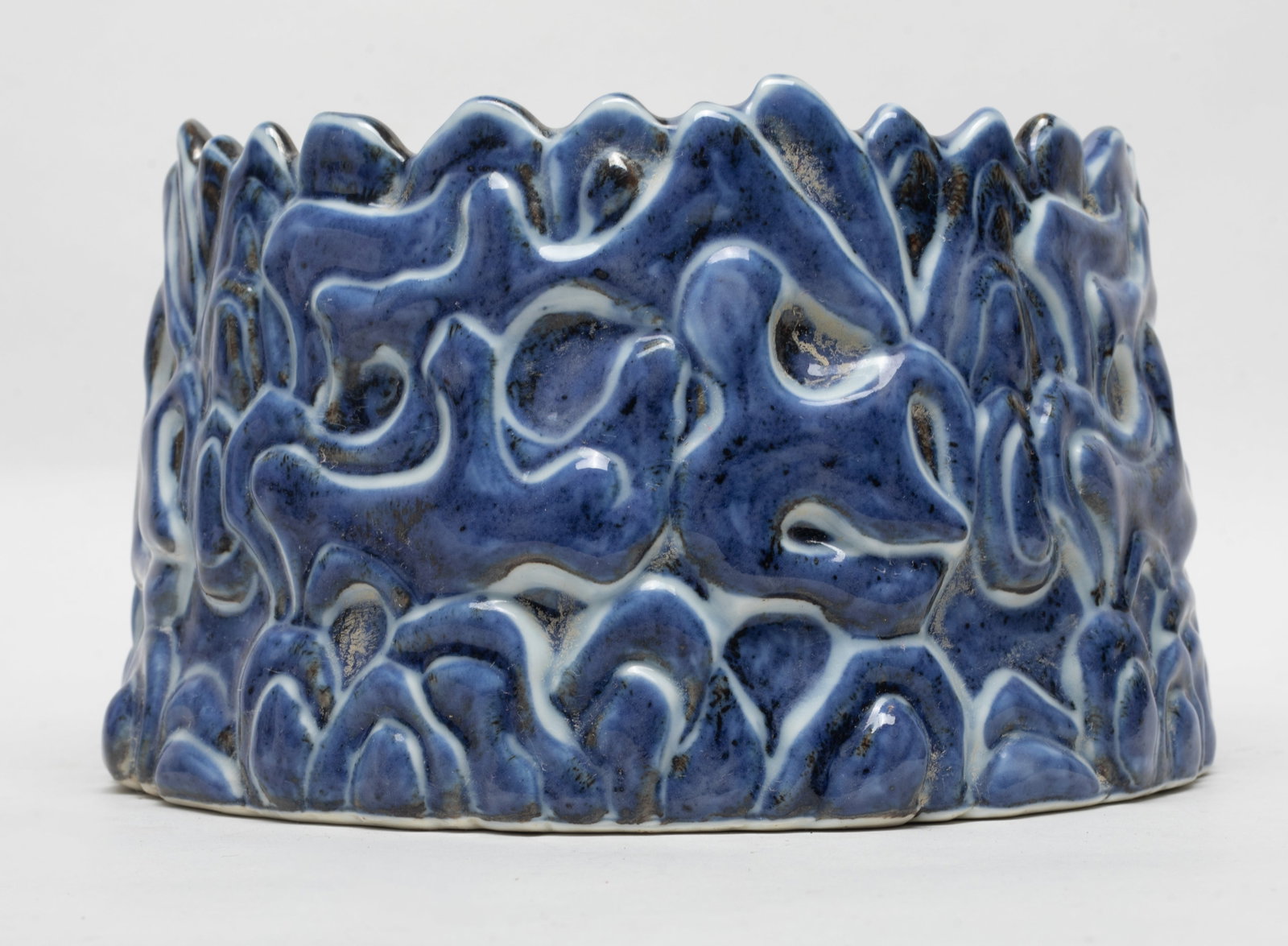 Large Chinese Export Porcelain Base - 3