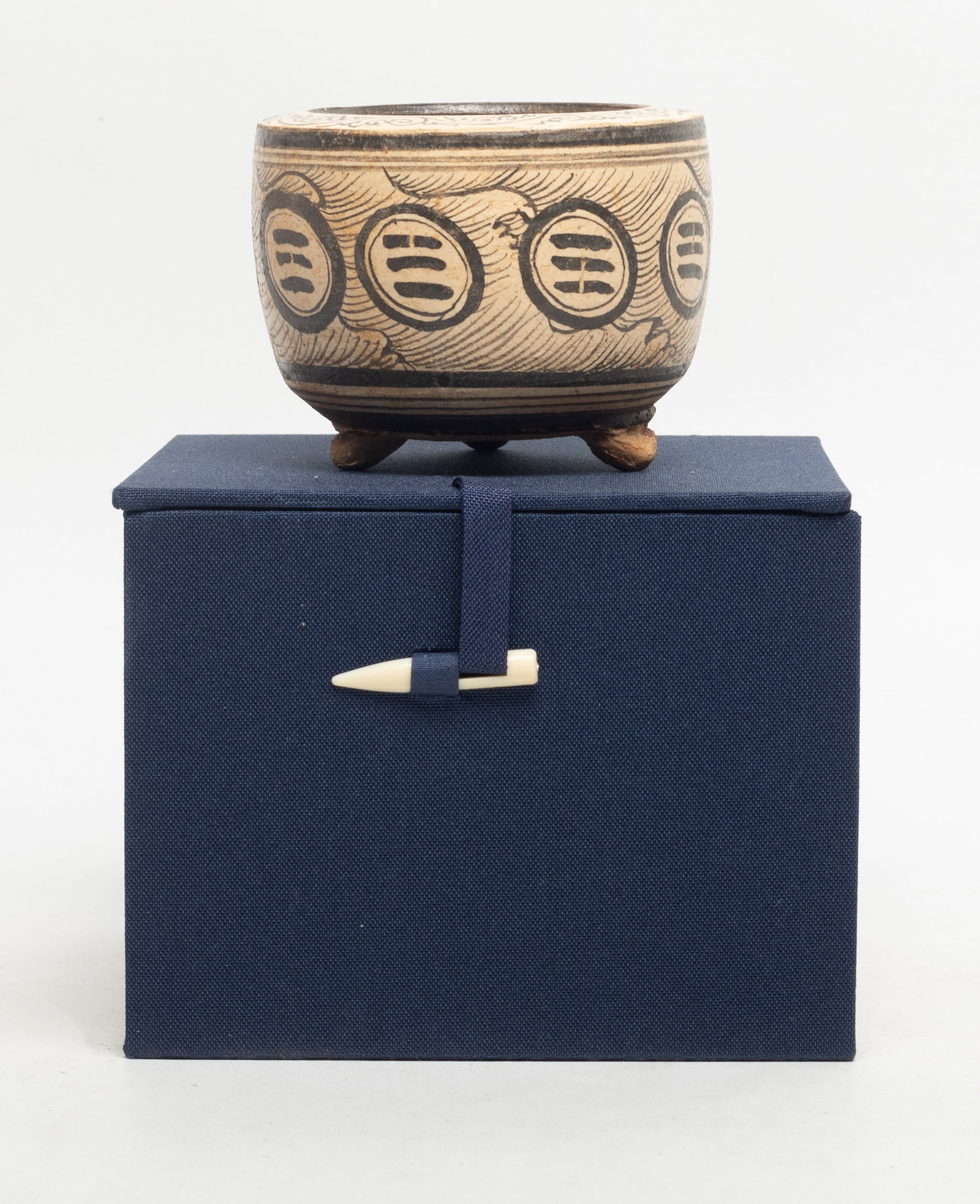 Chinese Cichou Ware Porcelain Cabinet Censer (1 of 8)