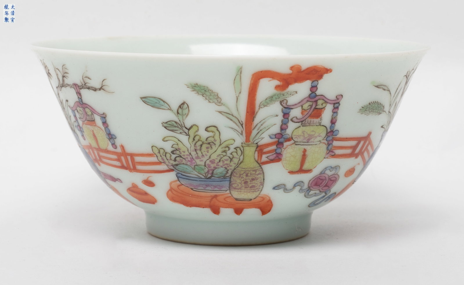 Estate Chinese Export Porcelain Bowl (1 of 10)