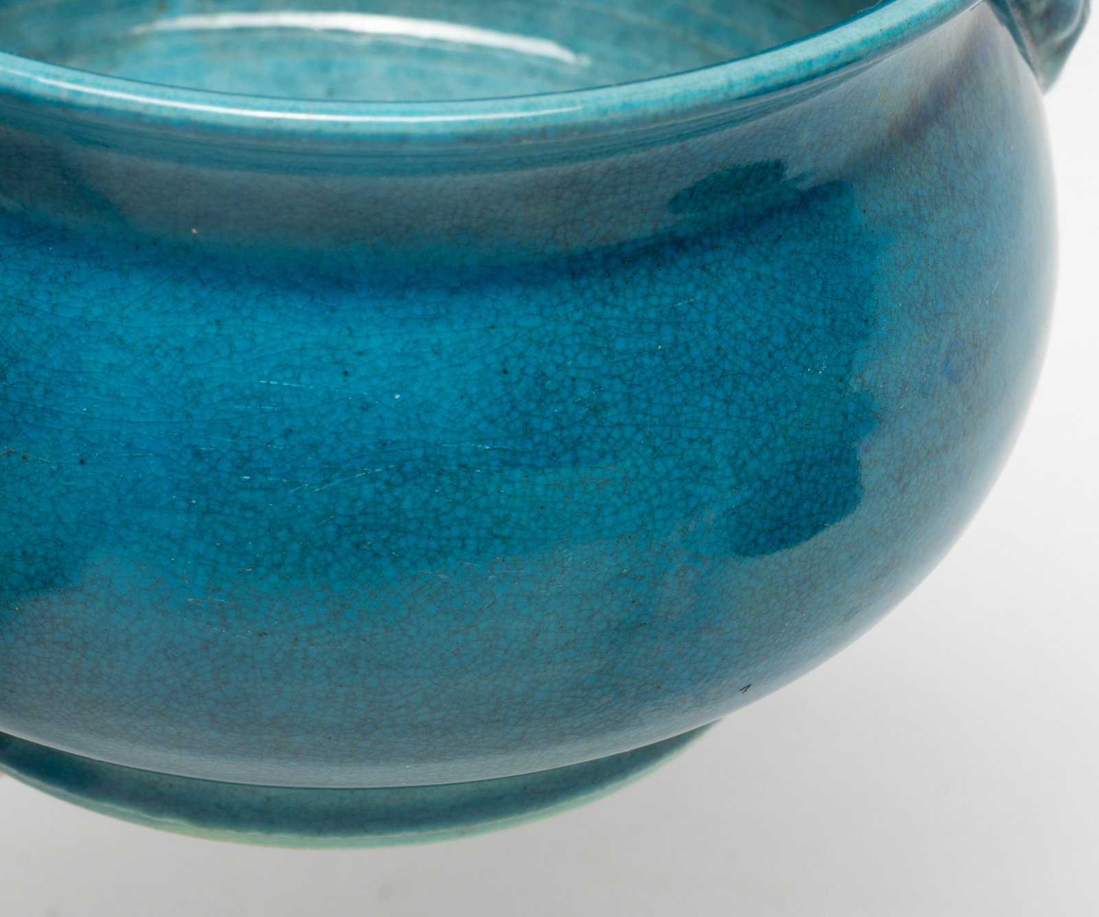 Two Chinese Export Porcelain Censers - 11