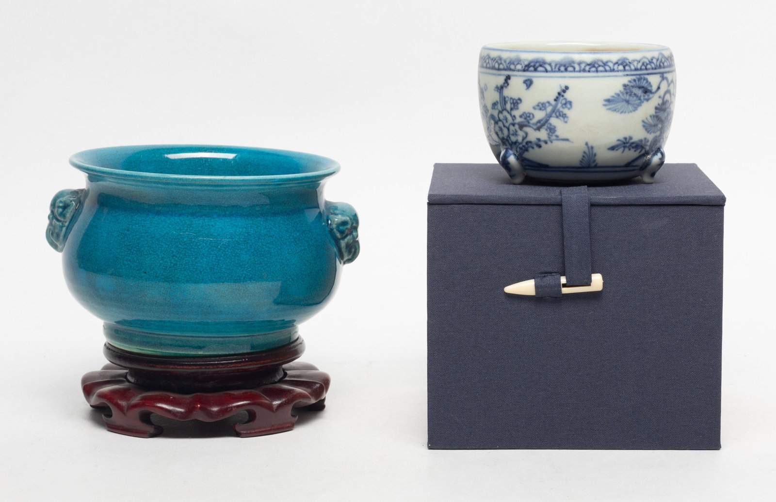 Two Chinese Export Porcelain Censers: Including a turquoise-blue glazed porcelain censer with stand and a blue and white porcelain censer with box. Approx. 5*4.4*2.9 inch (larger censer size).