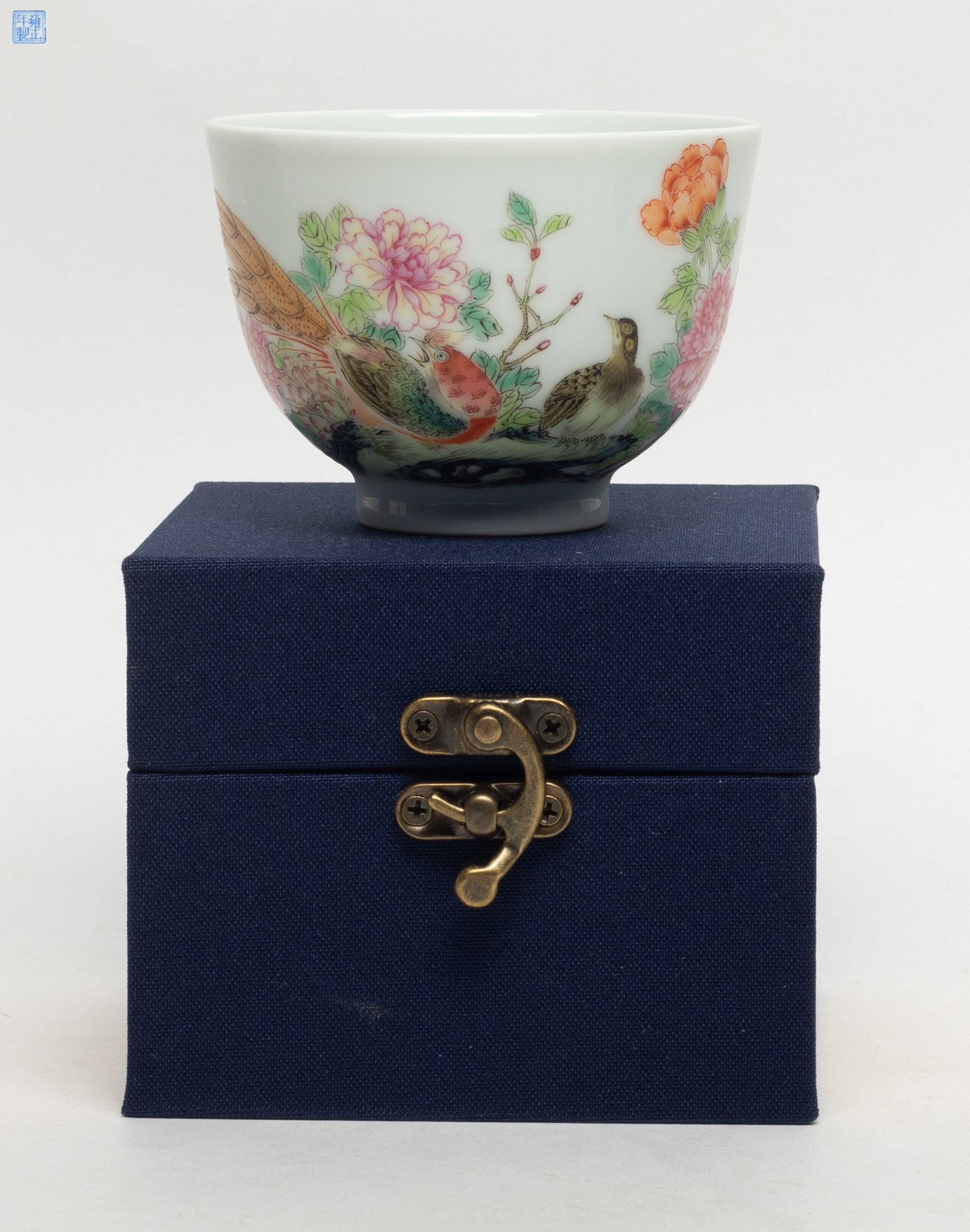 Chinese Famille Rose Porcelain Tea Cup: Chinese famille rose porcelain tea cup painted with birds and flowers, seal mark on the bottom, with box. Approx. 3.5*2.5 inch (cup size).