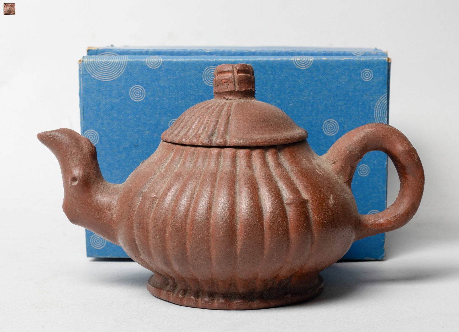 Chinese Yixing Zisha Tea Pot (1 of 13)