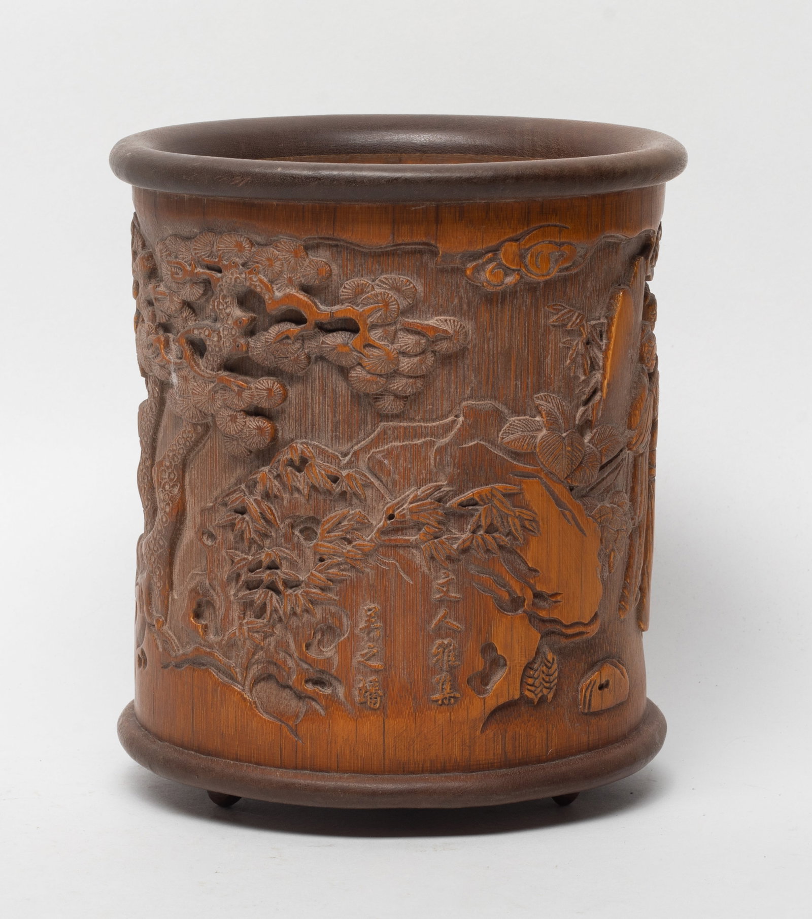 Estate Chinese Bamboo Carved Brush Pot: Estate Chinese bamboo brush pot, the exterior carved with a continuous scene, detailed with figures, pine trees, and rock scene. Approx. 5.3*6.2 inch