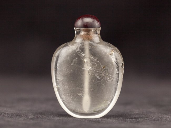 Chinese Antique Carved Clear Crystal Snuff Bottle (1 of 10)