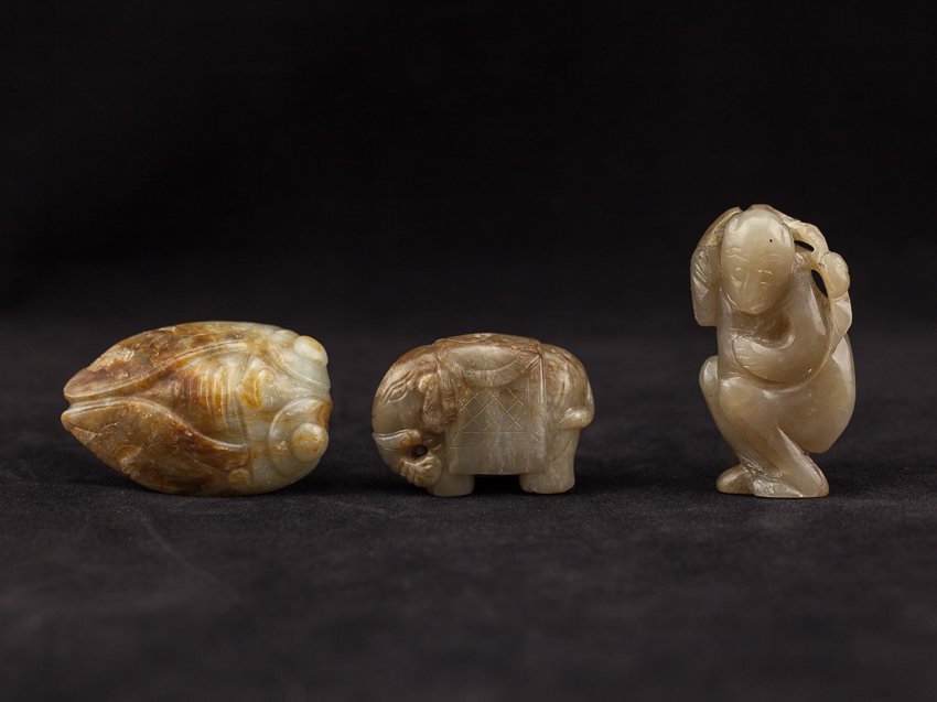 3 Pieces of Chinese Antique Ming Dynasty Jades: 3 pieces of Ming jades: the set consisting of three small jades carved as a cicada, an elephant and a monkey, all pieces are finely carved and well rendered with the jade color.5.5/5.3/4cm long