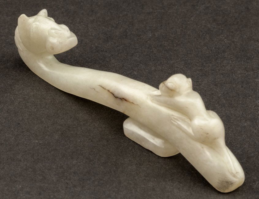 Chinese Antique 19th Jade Garment Hook (1 of 10)