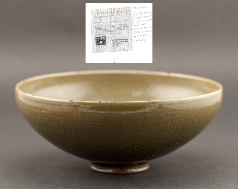 Chinese Antique Song Dynasty Linru Bowl: Rare and antique, Song dynasty Linru porcelain bowl, of green celadon color; Mr. Locsin discovered in "Oriental Ceramics Discovered in the Philippines" Height: 8.6cm Diameter: 18cm