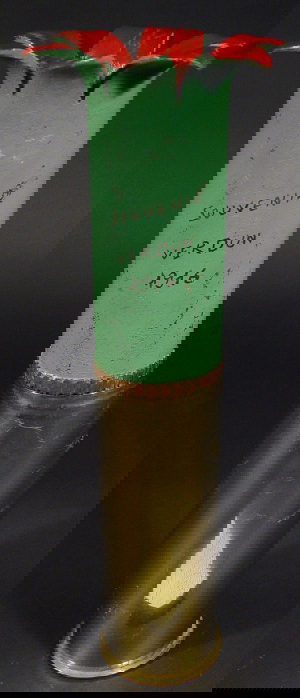 Large World War I Military trench art shell case: Large World War I Military trench art shell case with painted decoration, 'Souvenir Verdun 1916', 43cm high