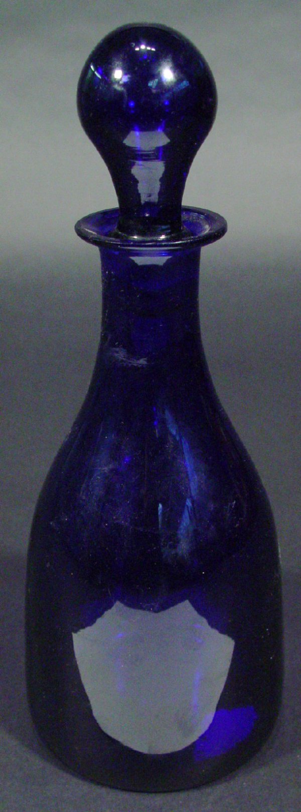 Thomas Webb Bristol blue glass mallet-shaped decan: Thomas Webb Bristol blue glass mallet-shaped decanter and stopper, etched marks to the base, 28cm high