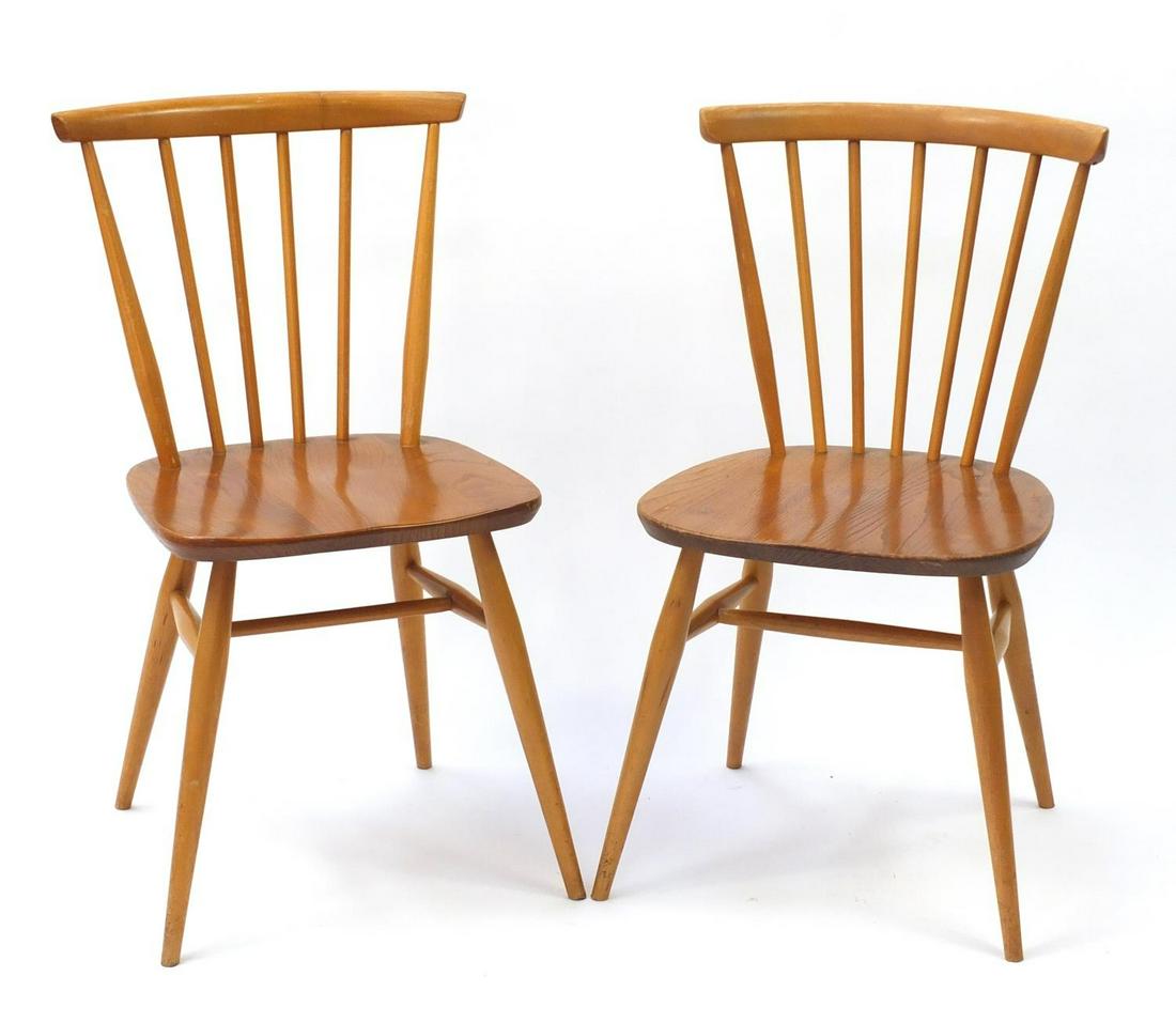 Pair of Ercol Windsor light elm bow top chairs, each: Pair of Ercol Windsor light elm bow top chairs, each 79.5cm high