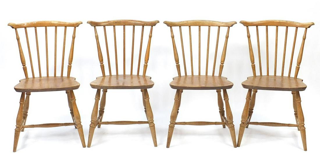 Set of four Ercol dining chairs, each 77.5cm high: Set of four Ercol dining chairs, each 77.5cm high